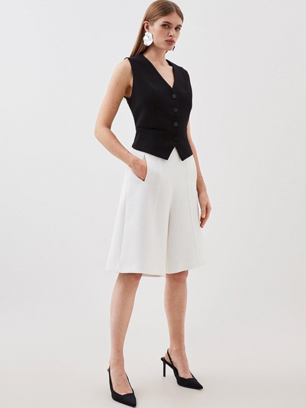 Karen Millen White 
Compact Stretch Bermuda Tailored Walking Shorts